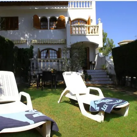 Holiday home Chalet A 100m De La Playa De Cristal, Pino Alto *