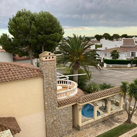 Chalet A 100m De La Playa De Cristal, Pino Alto Holiday home *