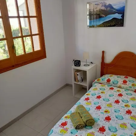 Chalet A 100m De La Playa De Cristal, Pino Alto Holiday home Hospitalet De L'Infant